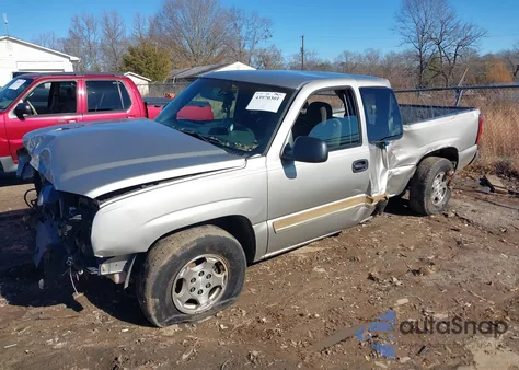 2003 Chevrolet Silverado 1500 Ls z USA, uszkodzony, nr VIN 2GCEC19V631294689